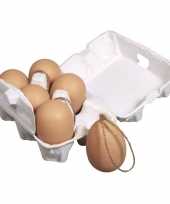 6 plastic eieren met hanger